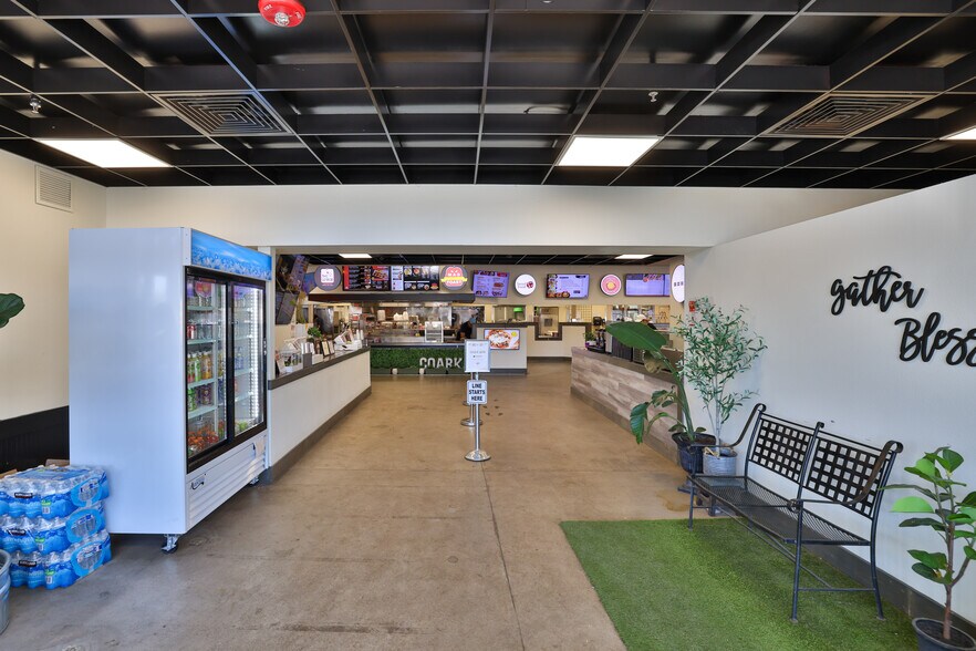 More Photos Of 15775 E Arapahoe Rd, Centennial Restaurant For Sale