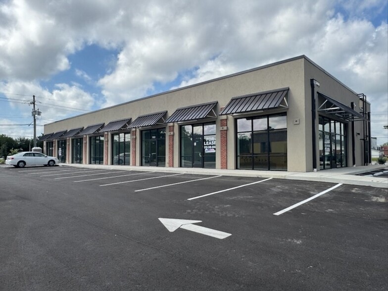 More Photos Of 420 Chaney Ave, Jacksonville Storefront For Lease