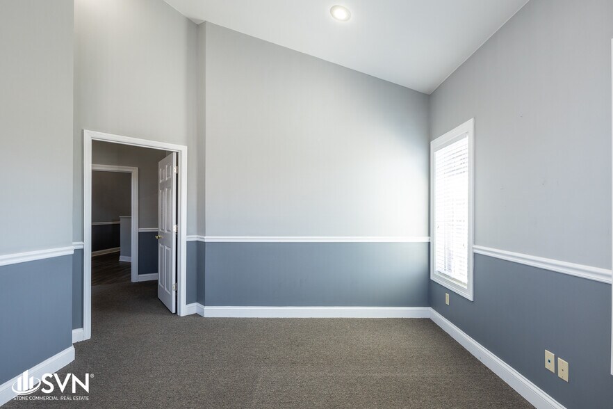 More Photos Of 328 Highland Park Dr, Richmond Office For Lease