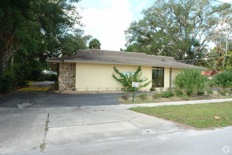 More Photos Of 236 N Frederick Ave, Daytona Beach Office For Sale