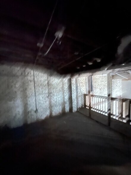 More Photos Of 824 Ralph David Abernathy Blvd, Atlanta General Retail For Sale