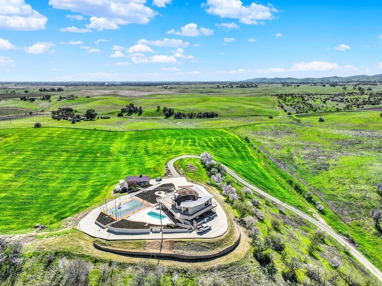 More Photos Of 8560 Holmes Ln, Winters Specialty For Sale