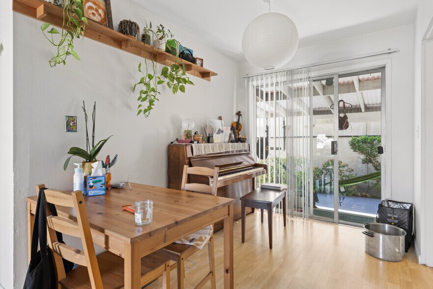 More Photos Of 1671-1673 Missouri St, San Diego Apartments For Sale