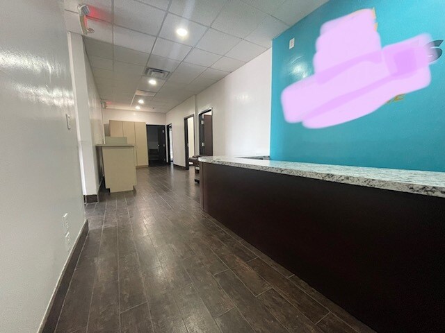 More Photos Of 2012-2040 Monroe St, Dearborn Medical For Lease