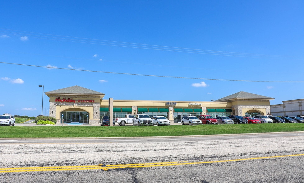 More Photos Of 3427-3445 N FM 1417, Sherman Storefront Retail Office For Lease