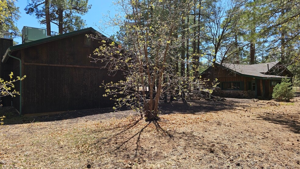 More Photos Of 182 White Mountain blvd, Lakeside General Retail For Sale