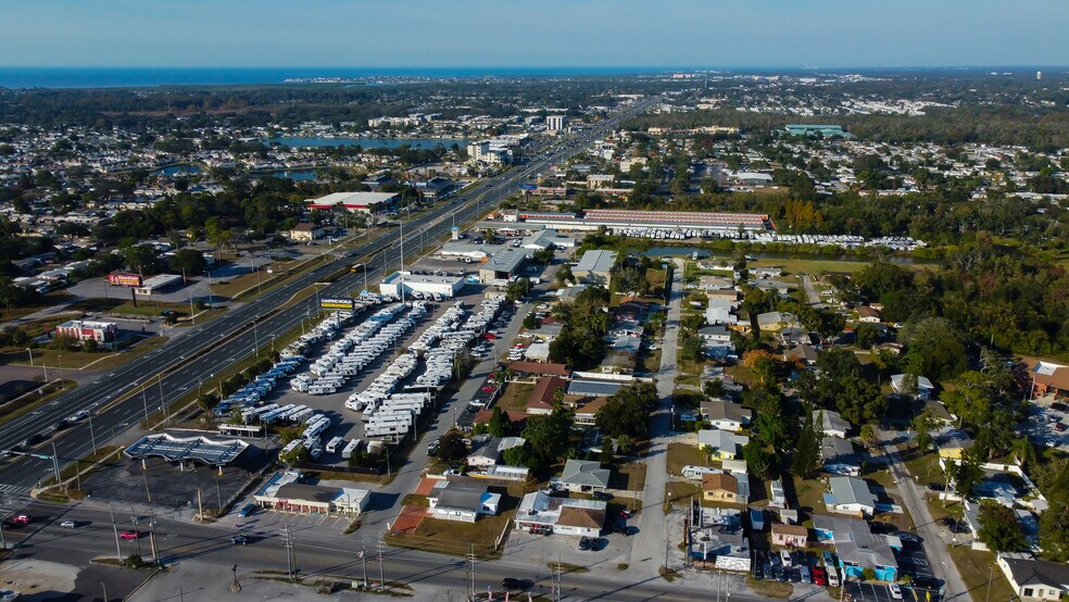 More Photos Of 4539 Mile Stretch Dr, Holiday Office For Sale