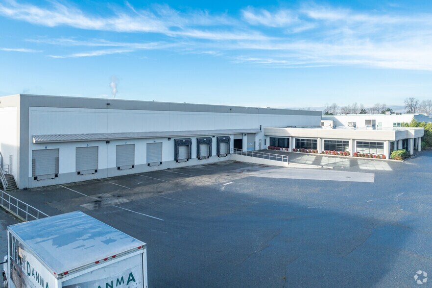 More Photos Of 720 Eaton Way, Delta Warehouse For Lease