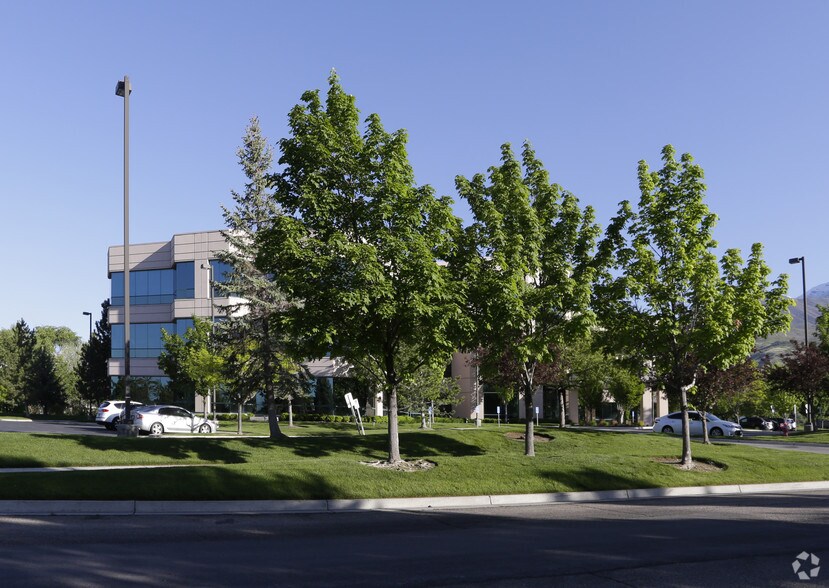 More Photos Of 5255 N Edgewood Dr, Provo Office For Lease