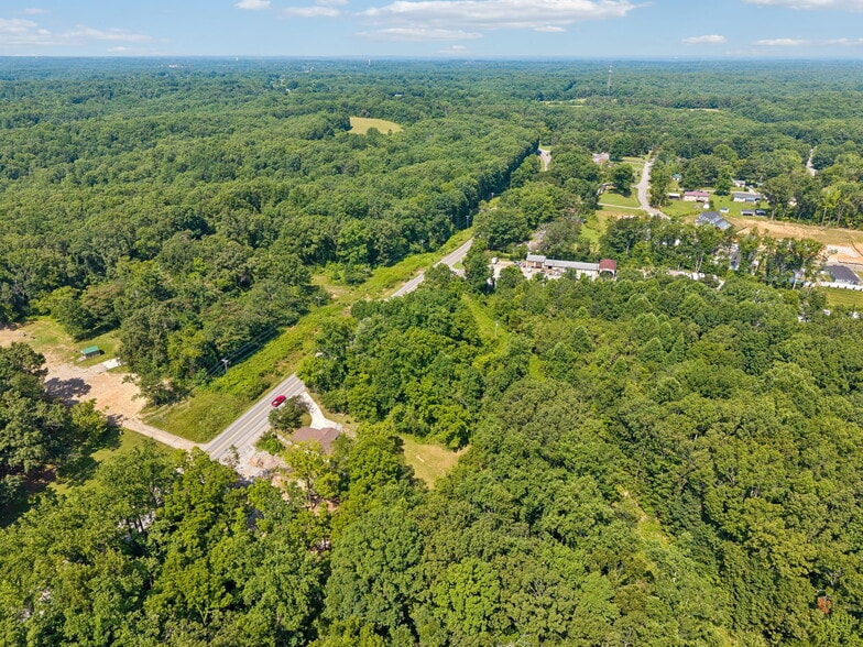 More Photos Of 1392 Fairview Blvd Blvd, Fairview General Retail For Sale