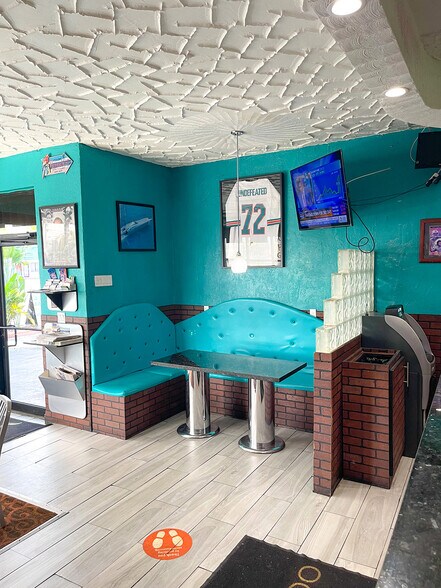 More Photos Of 5601 Pembroke Rd, Hollywood Restaurant For Sale