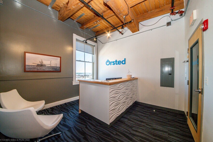 More Photos Of 555 Pleasant St, New Bedford Office For Sale