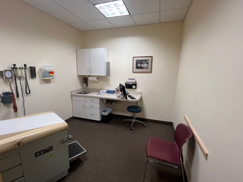 More Photos Of 265 Benton Dr, East Longmeadow Medical For Sale