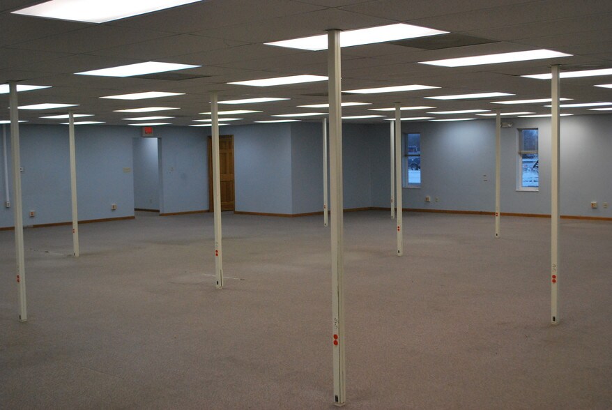 More Photos Of 1715 S Morley St, Moberly Medical For Lease