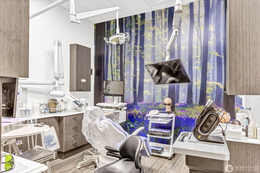 More Photos Of 15419 NE 20th St, Bellevue Medical For Sale