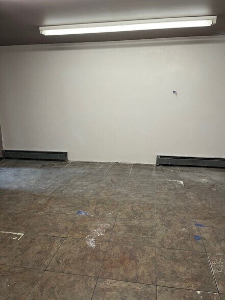 More Photos Of 1140 Chambersburg Rd, Gettysburg Light Distribution For Lease