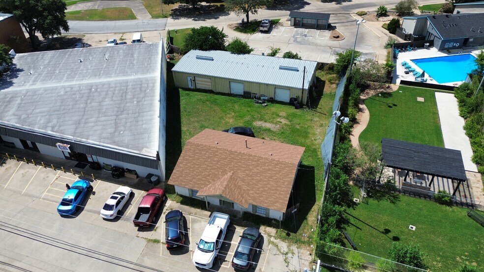 More Photos Of 3600 E 29th St, Bryan Freestanding For Lease