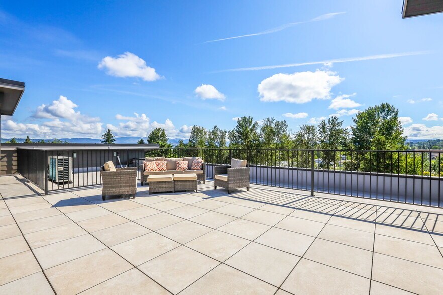 More Photos Of 22025 NE Halsey St, Fairview Apartments For Lease