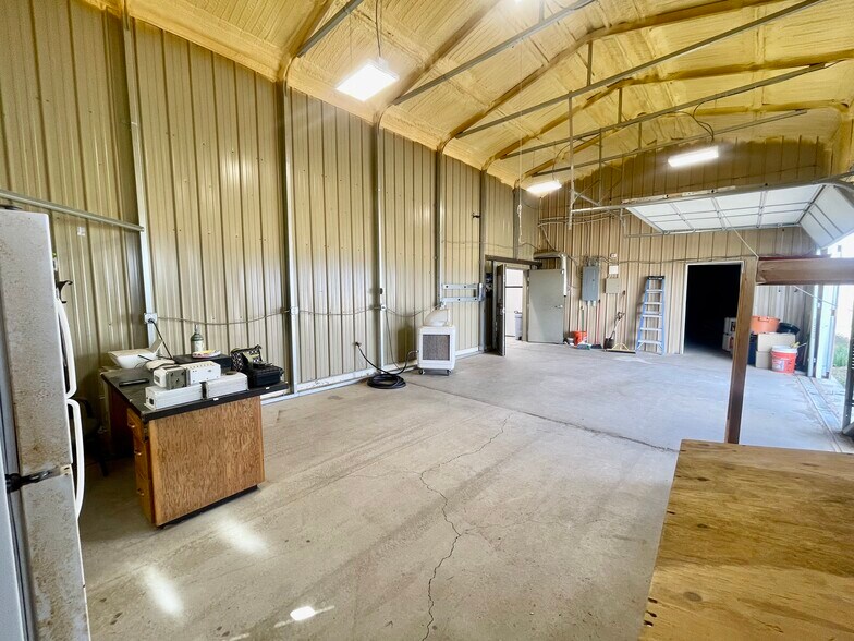 More Photos Of 115 Rio Vista Ave, Antonito Warehouse For Sale