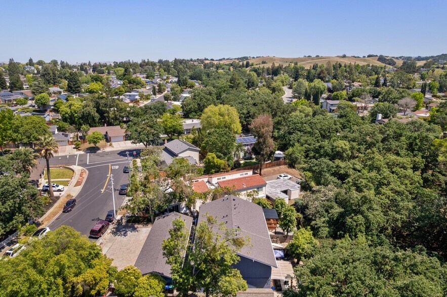 More Photos Of 863 Palomino Dr, Pleasanton Apartments For Sale