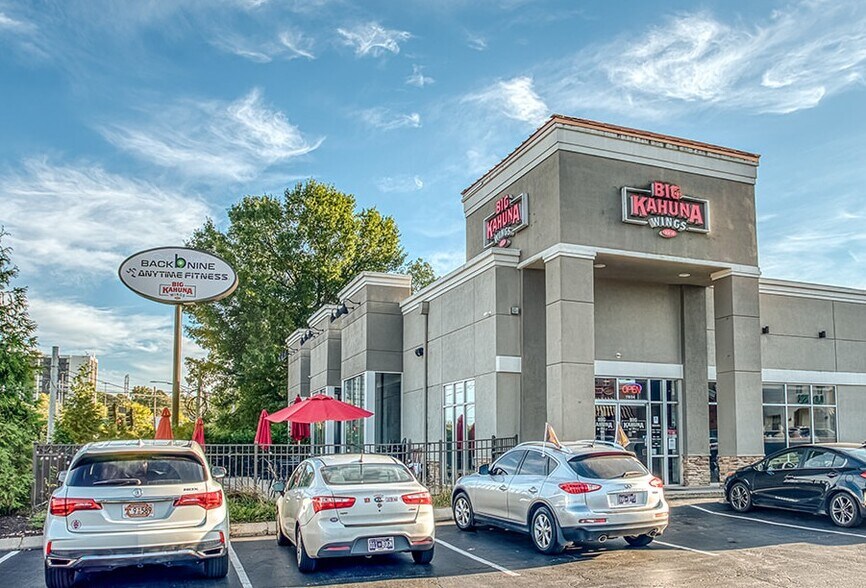 More Photos Of 7804-7808 Montvue Center Way, Knoxville General Retail For Sale