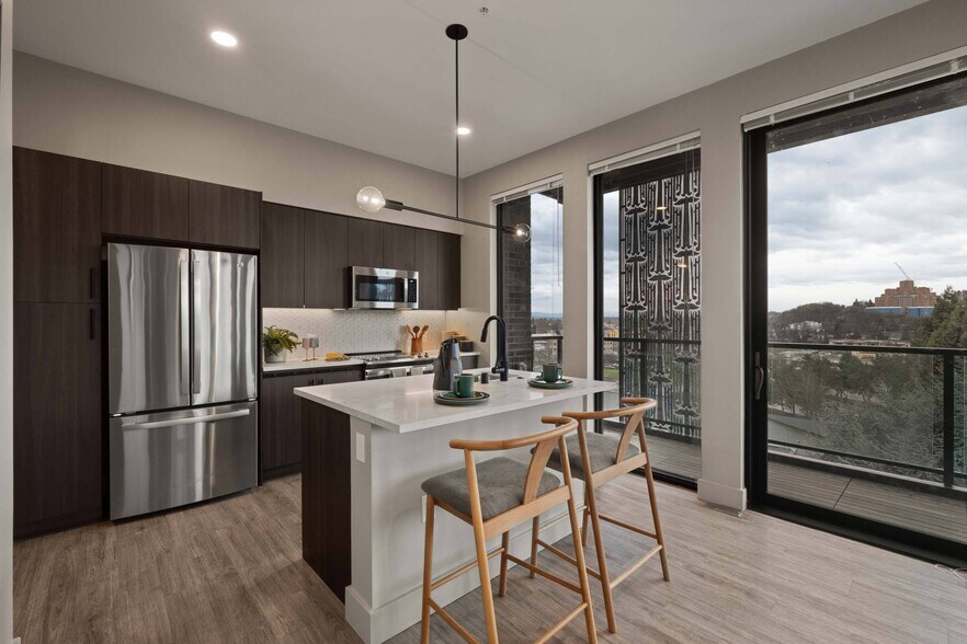 More Photos Of 104 12th Ave, Seattle Apartments For Lease