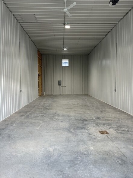 More Photos Of 9754 S 98th Ave, Horace Unknown For Lease