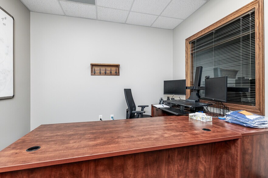 More Photos Of 3681 Prism Ln, Kieler Office For Sale