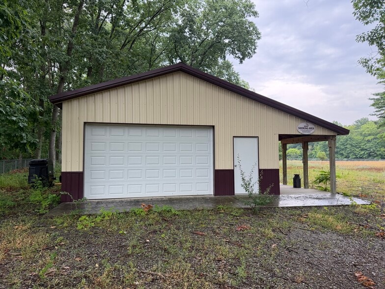 More Photos Of 52 Nestle Dr, Fulton Lodge Meeting Hall For Sale