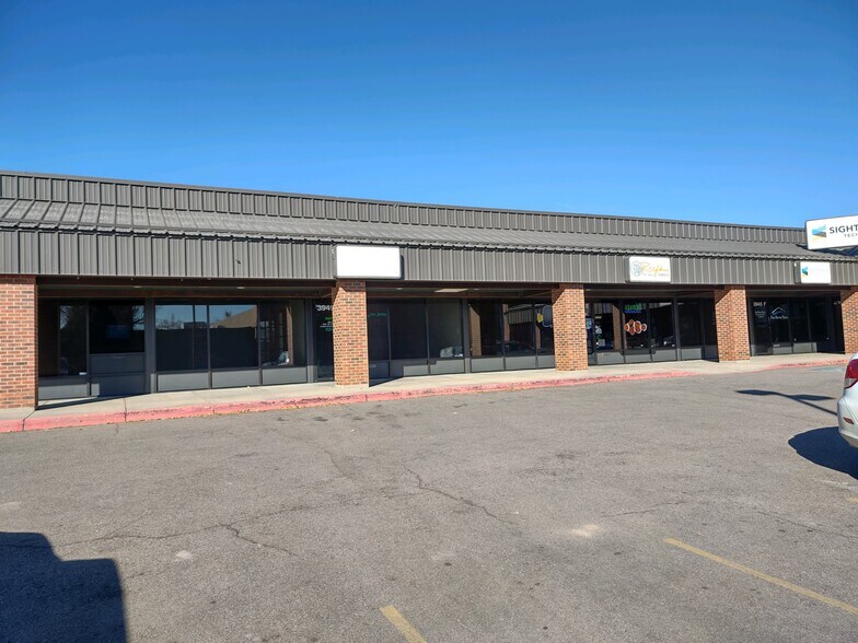 More Photos Of 3945 N Academy Blvd, Colorado Springs Freestanding For Lease