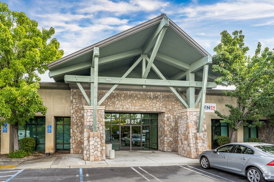 More Photos Of 1082 Sunrise Ave, Roseville Office For Lease