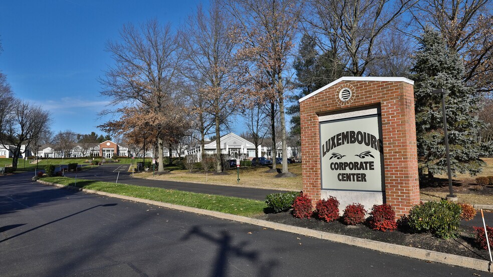 More Photos Of 400-415 Executive Dr, Langhorne Medical For Lease