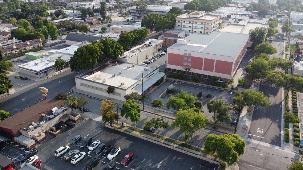 More Photos Of 2619 E Colorado Blvd, Pasadena Medical For Lease