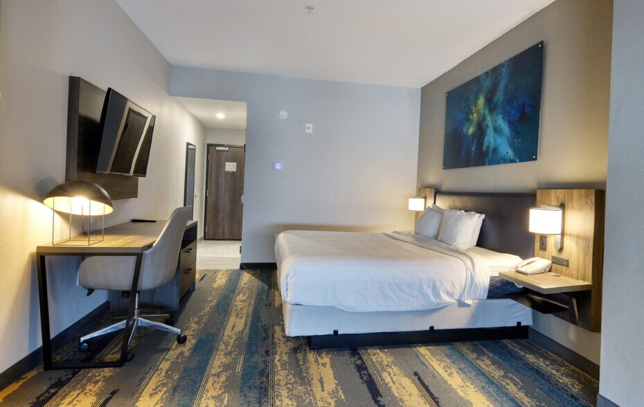 More Photos Of 1002 63rd St, Galveston Hotel For Sale