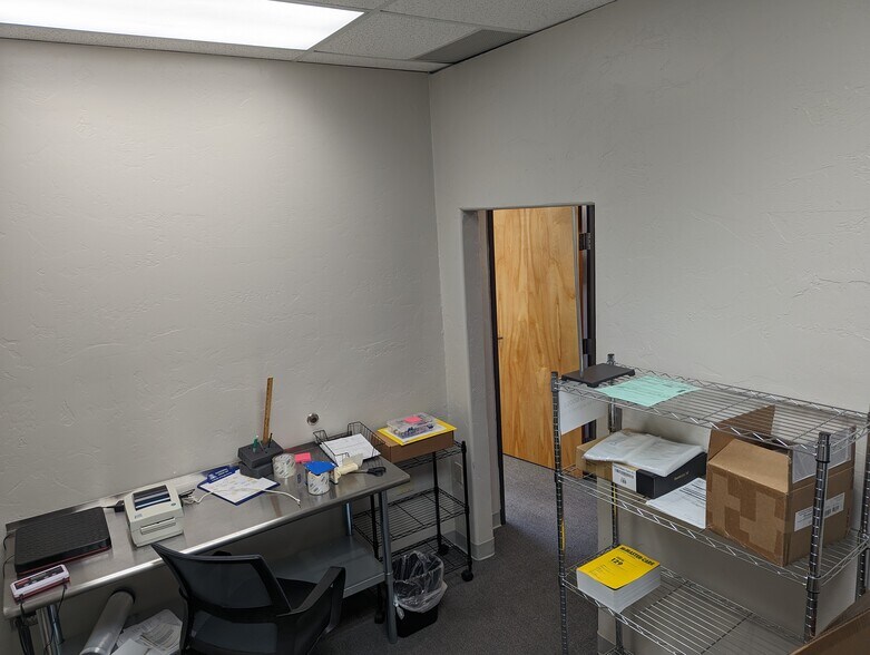 More Photos Of 180 W Magee Rd, Tucson Medical For Lease