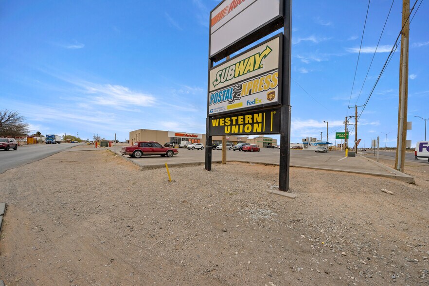 More Photos Of 14696 Montana Ave, El Paso Storefront For Lease