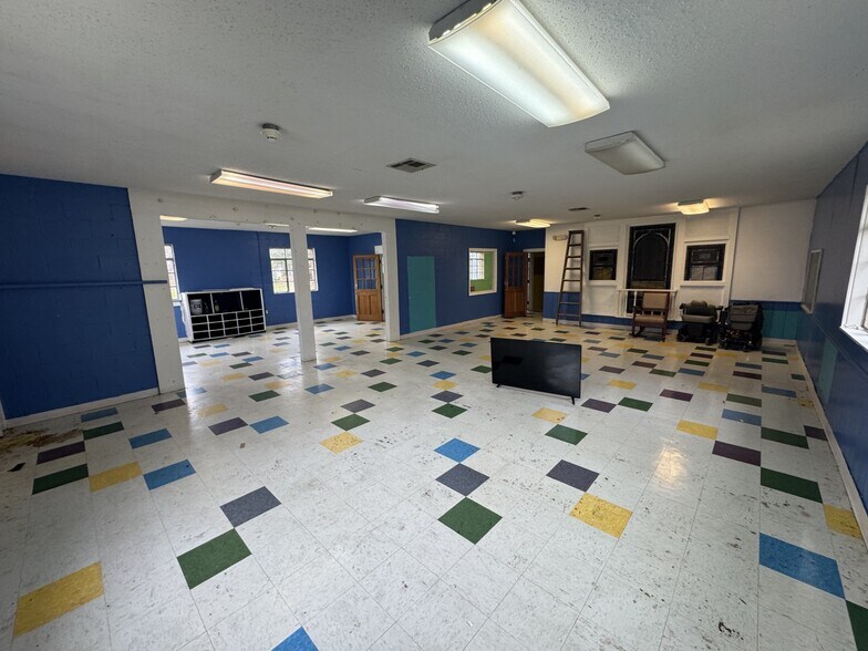 More Photos Of 1255 Camelia Ave, Baker Specialty For Sale