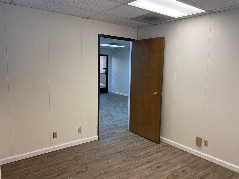More Photos Of 1350 Dell Ave, Campbell Office For Lease