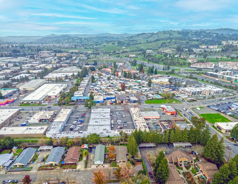 More Photos Of 816 Piner Rd, Santa Rosa Flex For Sale