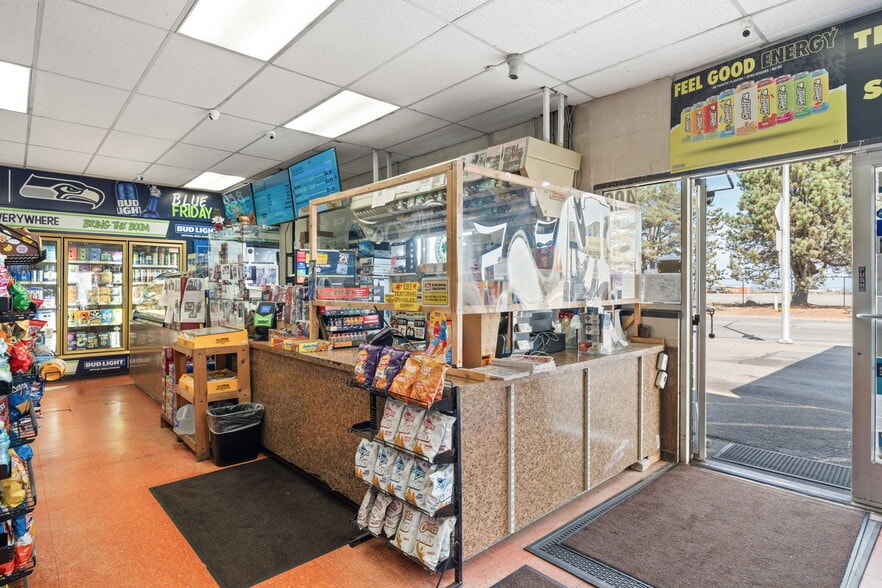 More Photos Of 402 Marine Dr, Port Angeles Service Station For Sale