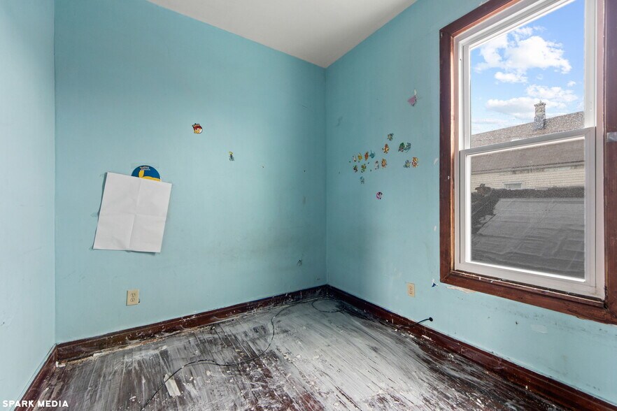 More Photos Of 4800 S Wood St, Chicago Storefront Retail Residential For Sale