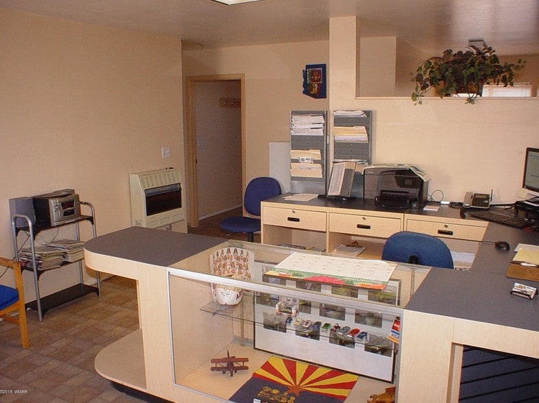 More Photos Of 405 W Vista Dr, Holbrook Service For Sale
