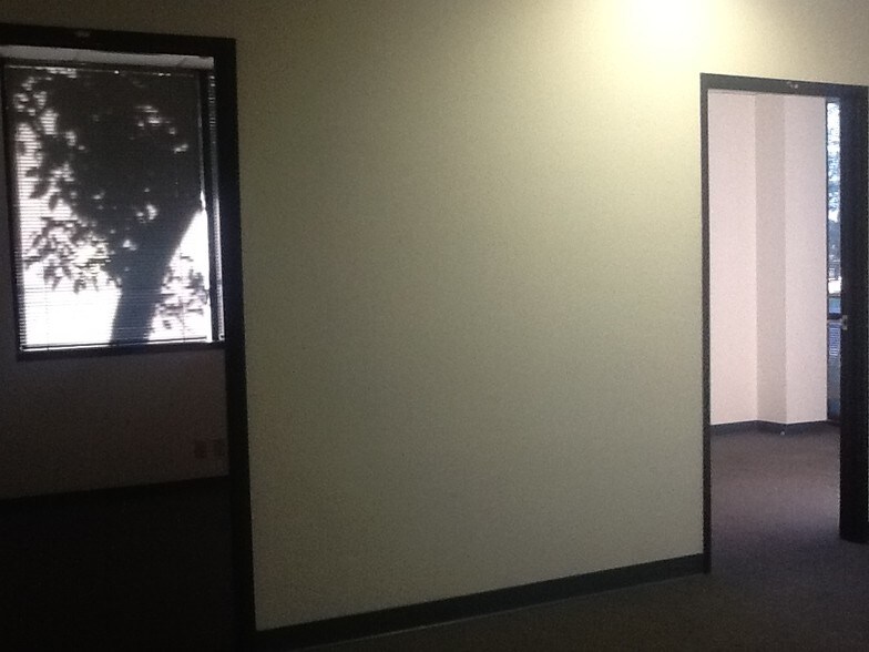 More Photos Of 1425 S Victoria Ct, San Bernardino Research And Development For Lease