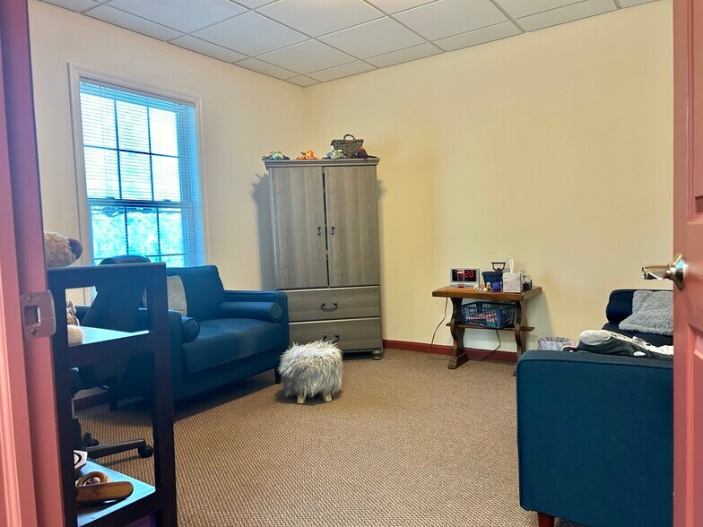 More Photos Of 85 Hopper Ave, Waldwick Medical For Sale