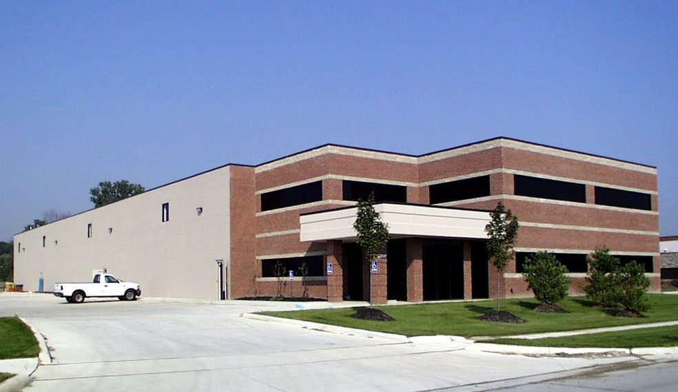 More Photos Of 51821 Industrial Dr, Macomb Township Warehouse For Lease