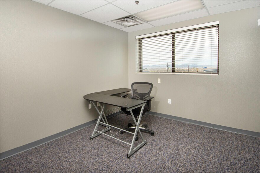 More Photos Of 5715 Fairfax St, Commerce City Warehouse For Lease
