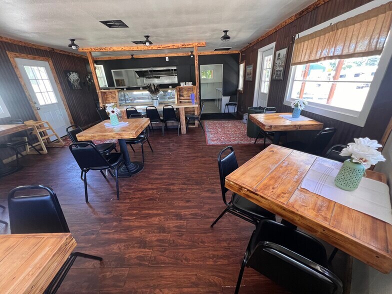 More Photos Of 930 S F St, Lakeview Restaurant For Sale