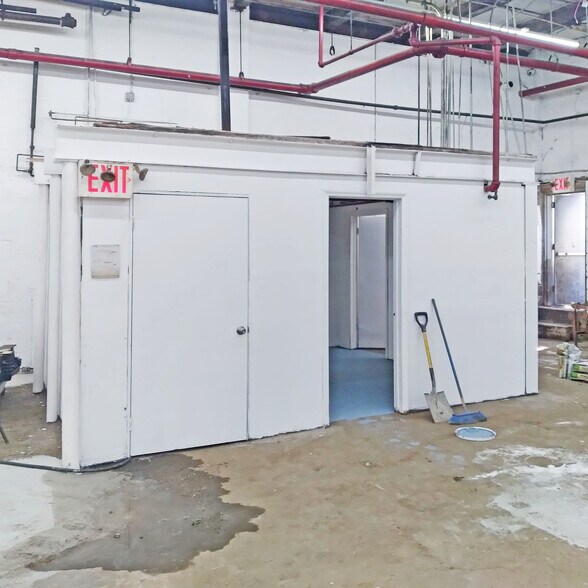 More Photos Of 9 53rd St, Brooklyn Manufacturing For Lease
