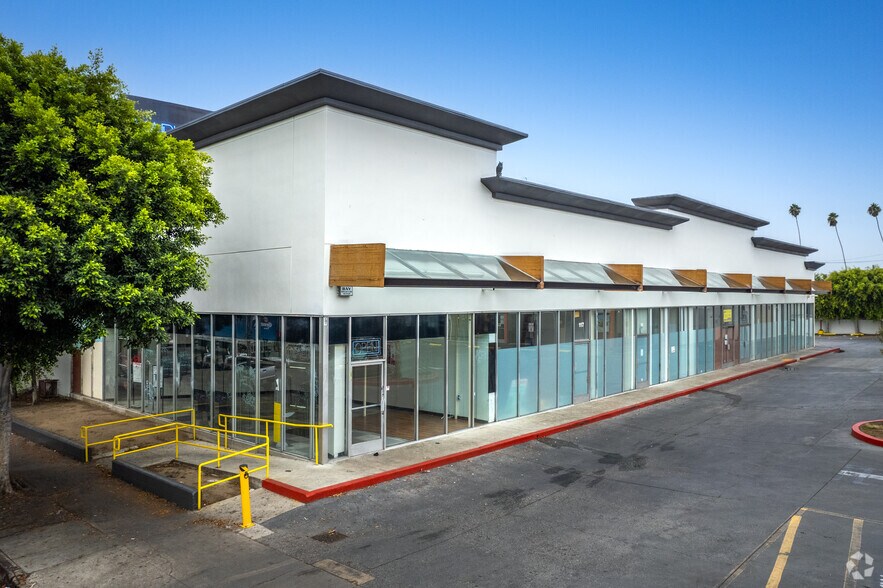 Primary Photo Of 1075 N Western Ave, Los Angeles Unknown For Lease