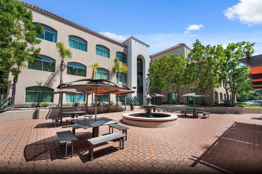 Primary Photo Of 2555 Townsgate Rd, Westlake Village Coworking Space